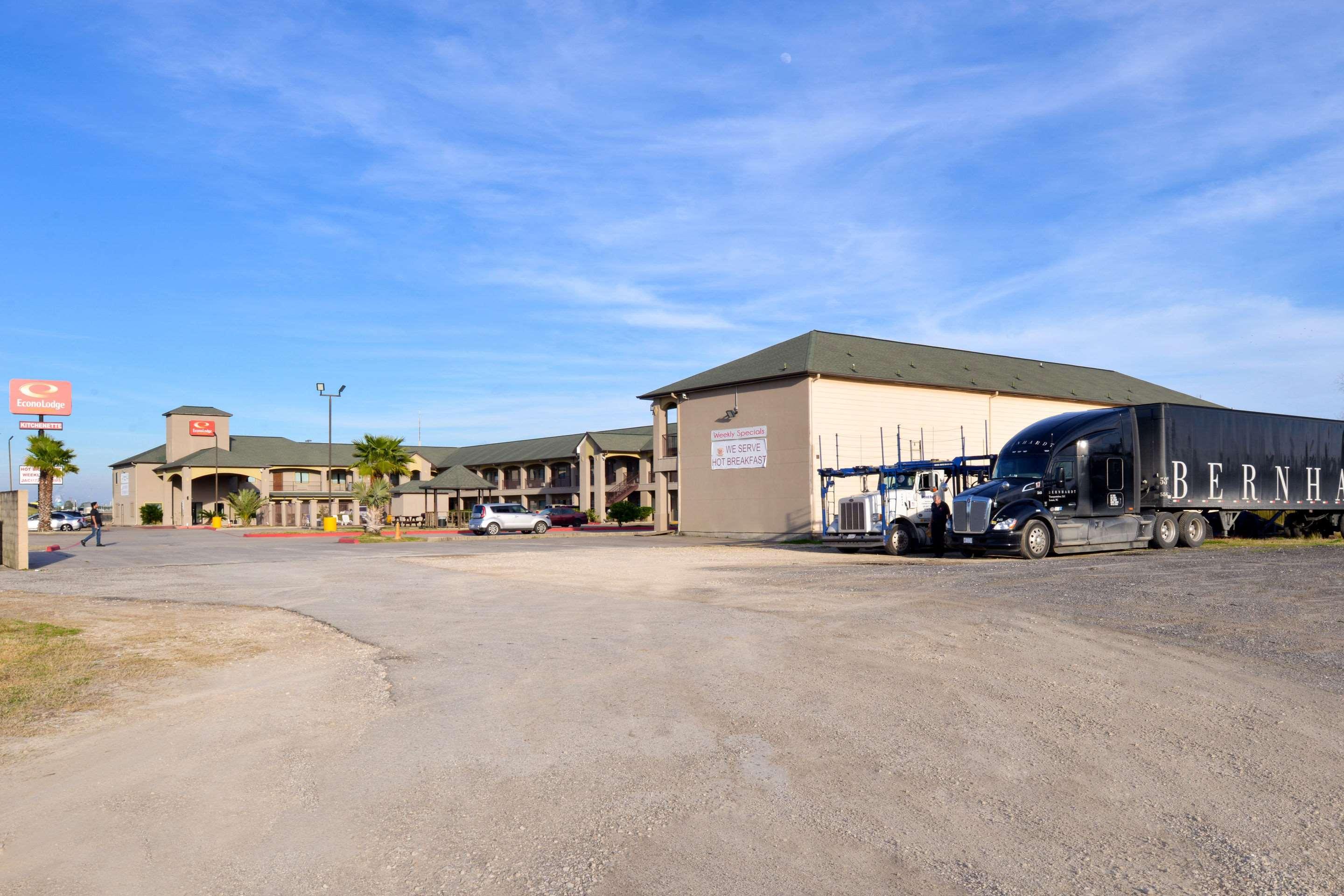 Econo Lodge Inn & Suites Port Arthur Near Sabine Pass Екстер'єр фото