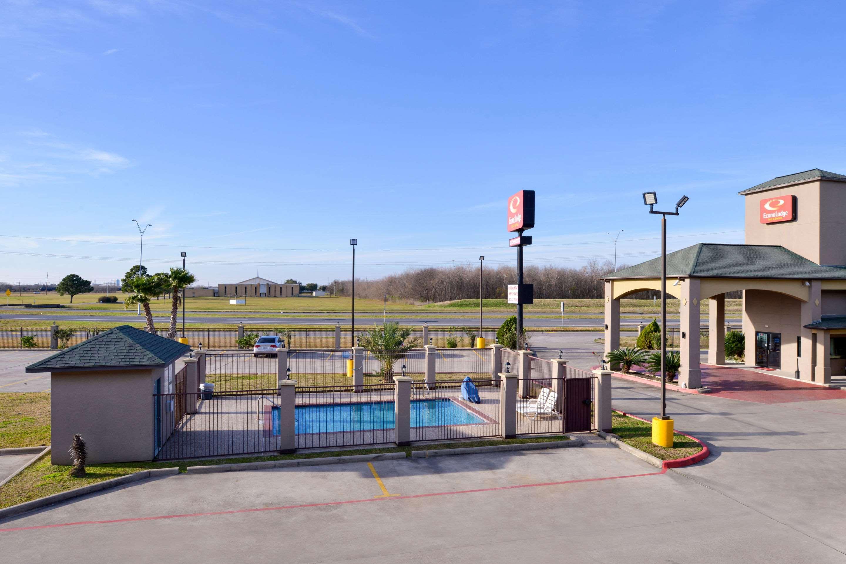 Econo Lodge Inn & Suites Port Arthur Near Sabine Pass Екстер'єр фото